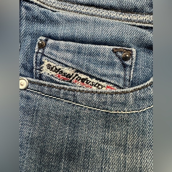 Diesel Lowky Italian Denim Jeans Straight Leg Metallic Embroidered Size W28 L32 - Picture 11 of 15